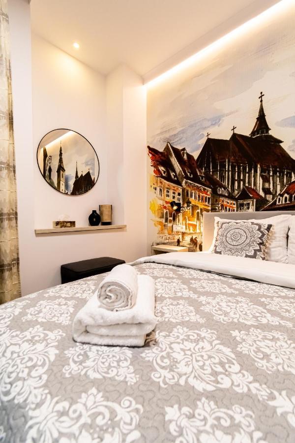 Okbrasov - Apartment & Studio In The Heart Of Old Town, Moments Away From The Black Church Exterior foto